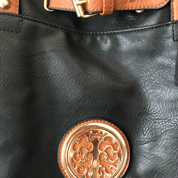 Deep Non Designer Handbag/Tote - Picture 2 of 7